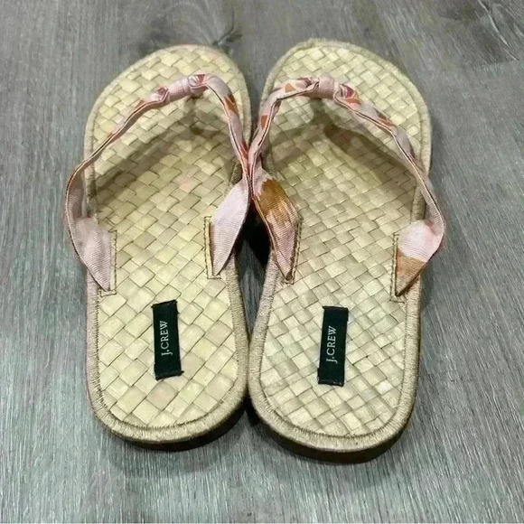 J. Crew Bamboo Pink Flip Flops - Picture 4 of 6